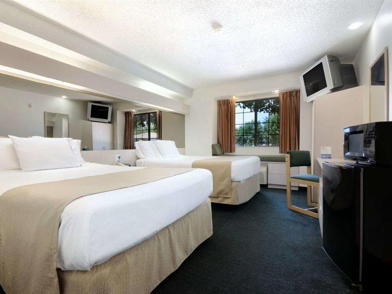 Travelodge By Wyndham Arlington/Dallas Area Luaran gambar