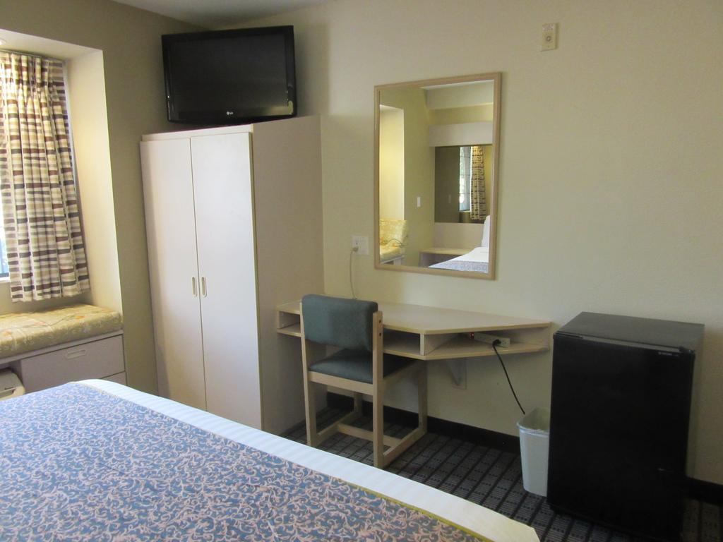 Travelodge By Wyndham Arlington/Dallas Area Luaran gambar